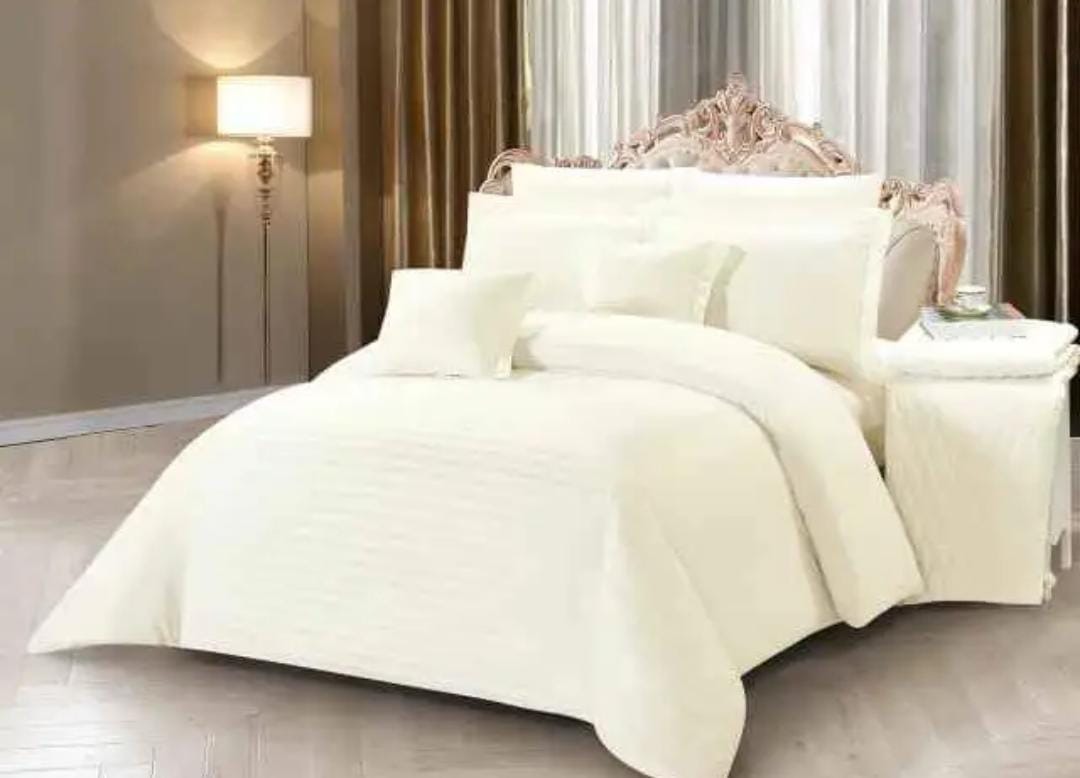 Stripped Duvet Cover - (1pc Duvet Cover, 1pc Bedsheet And 2PCs Pillow Cases). - Image 2