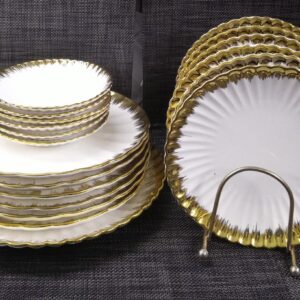 18pc Ceramic Shell Dinner Set