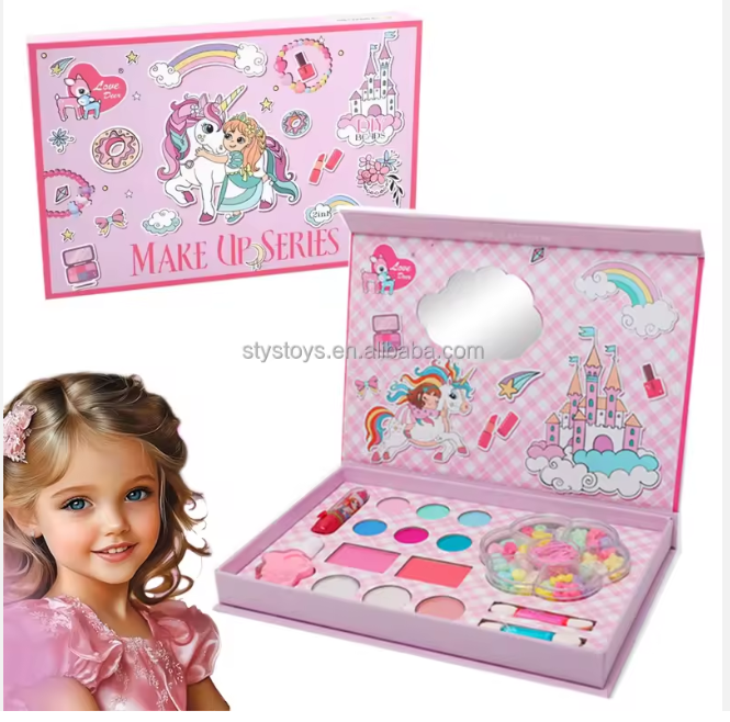 Kids Make Up Kit. - Image 3