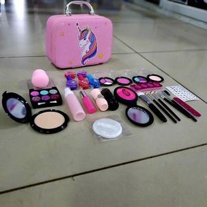 Kids Make Up Kit.