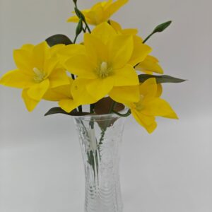 Glass vase with a flower of your choice
