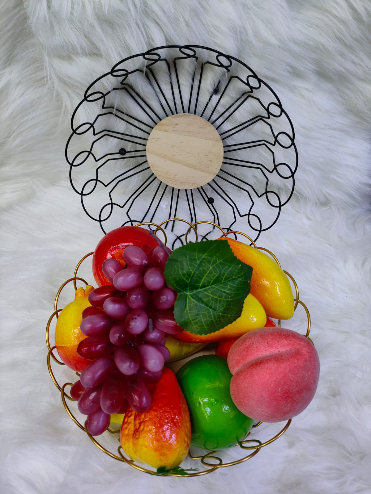 Round wired fruits bowl - Image 2