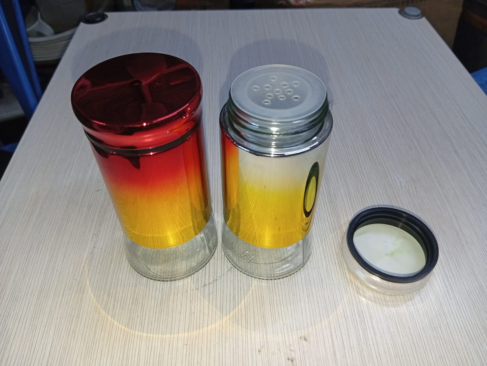 LUXURY SALT / SPICE SHAKER - Image 2