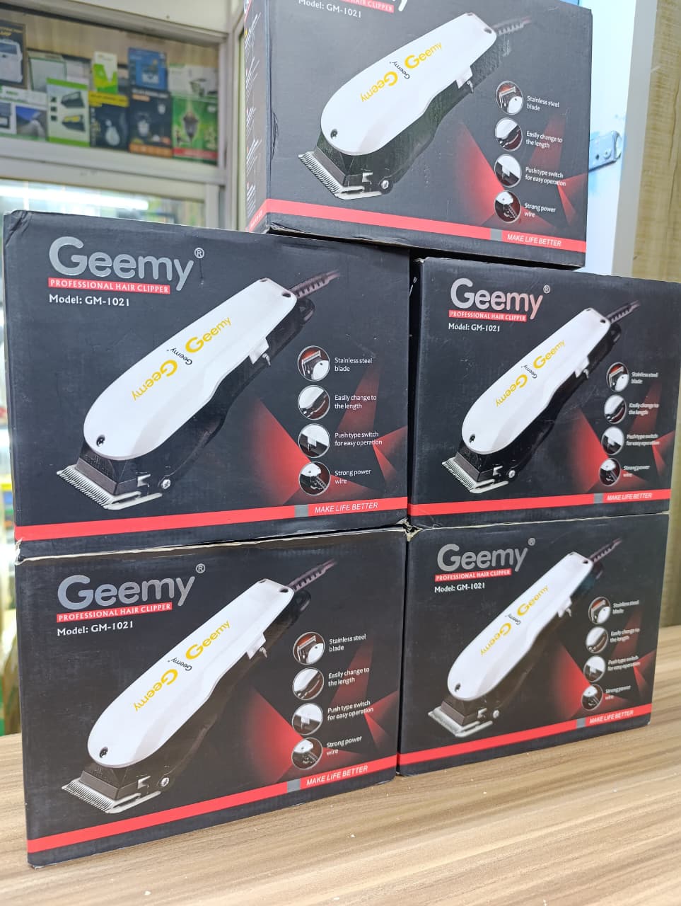 Geemy GM-1021 Professional Hair Clipper.